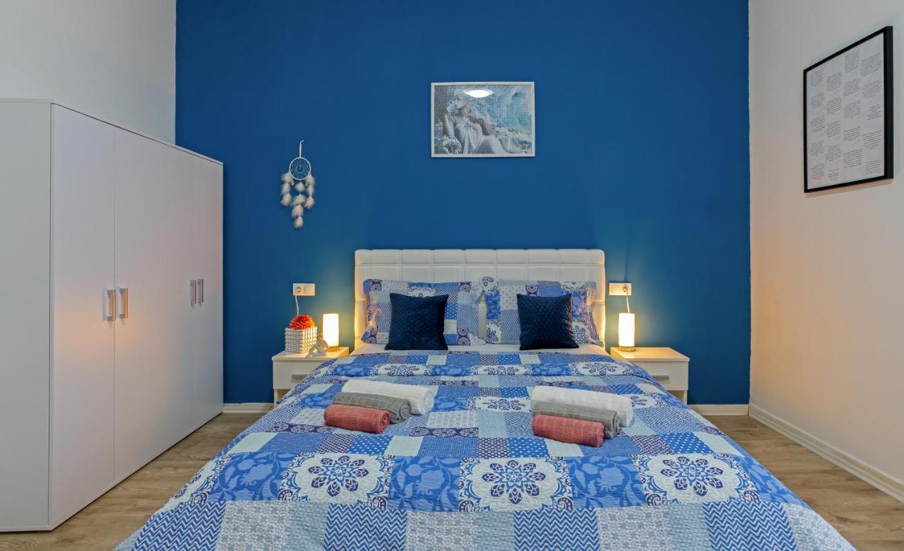 Rich Apartment Pula Luaran gambar
