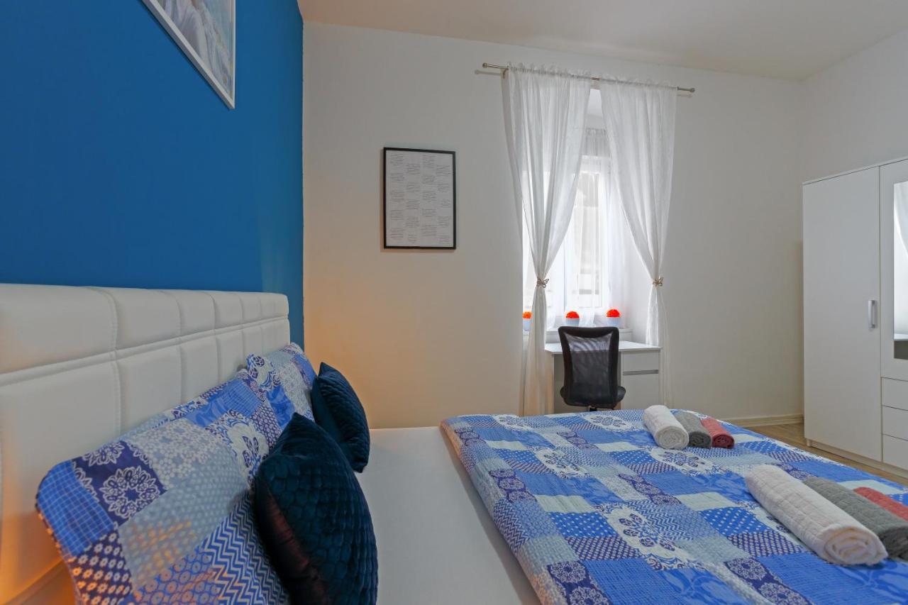 Rich Apartment Pula Luaran gambar